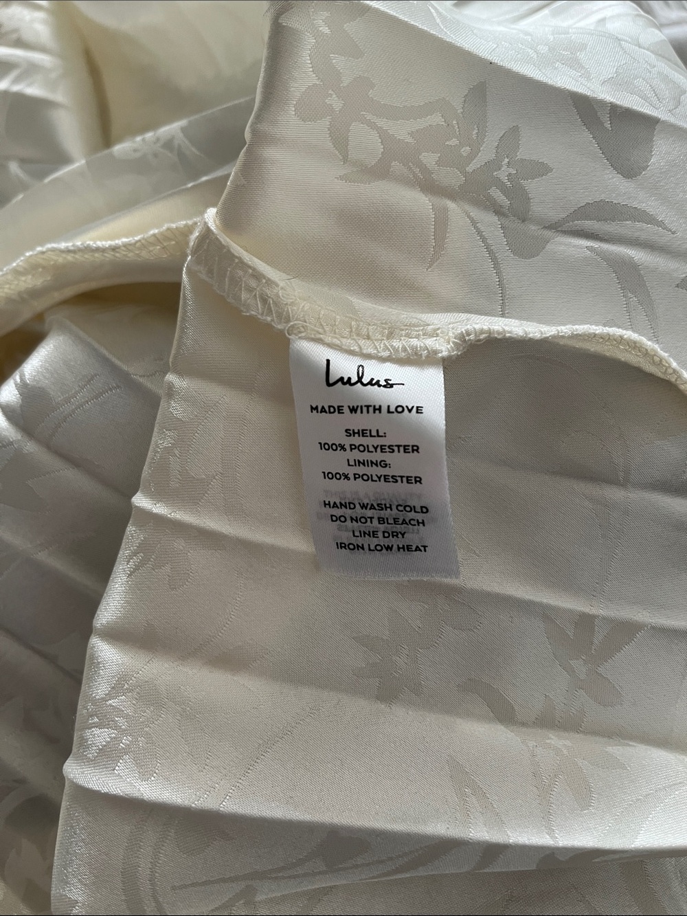 NWOT LULUS Regal Romance cream satin pleated floral dress size large new - Picture 9 of 10